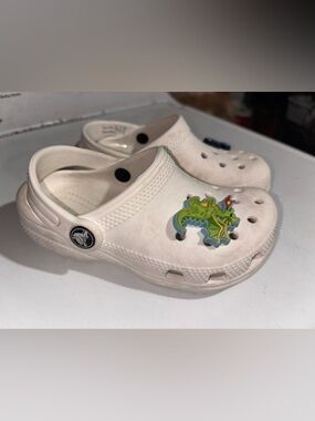CROCS Kids White Clog with Green Dragon Charm